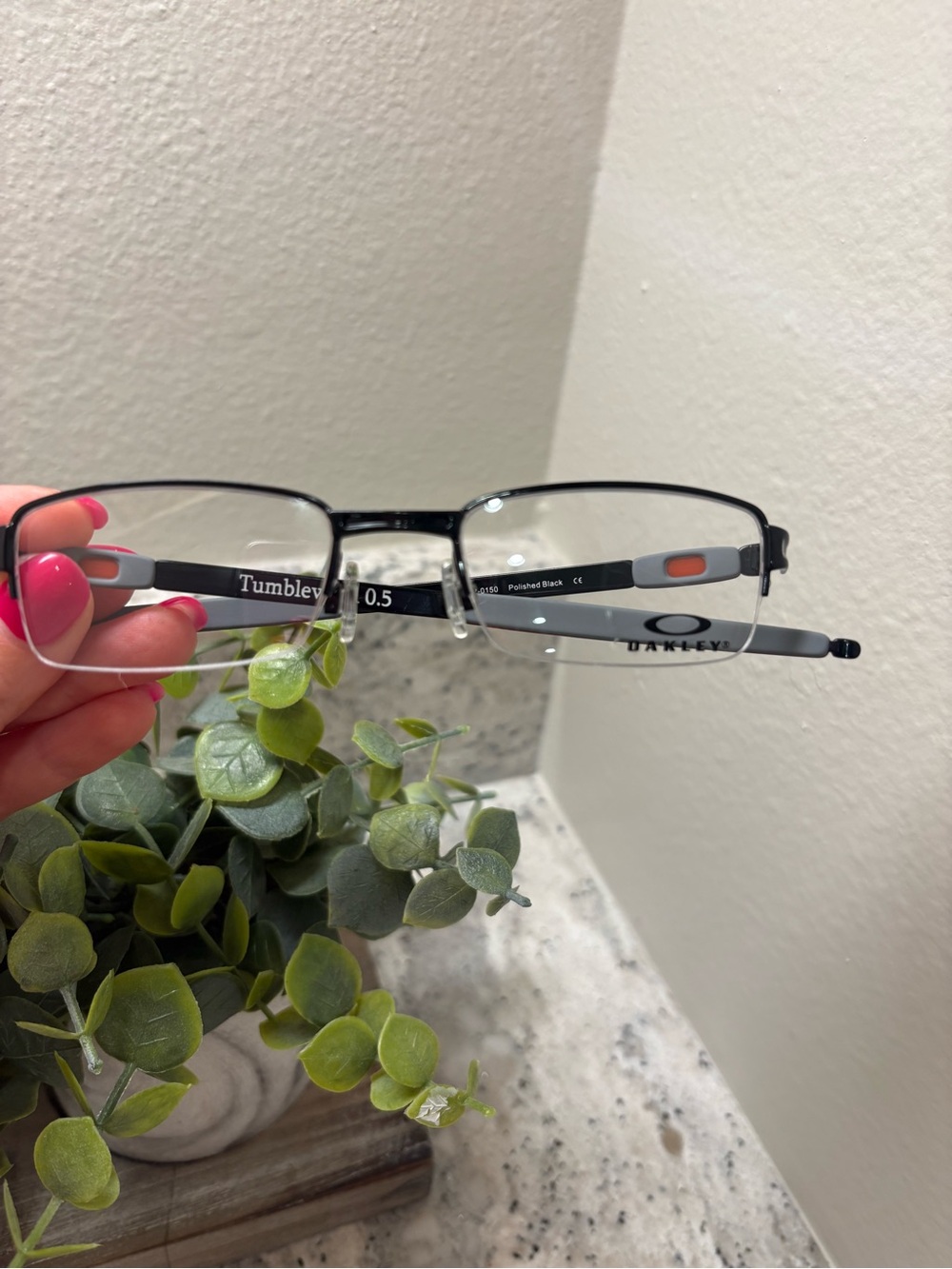 Oakley tumbleweed 0.5 glasses